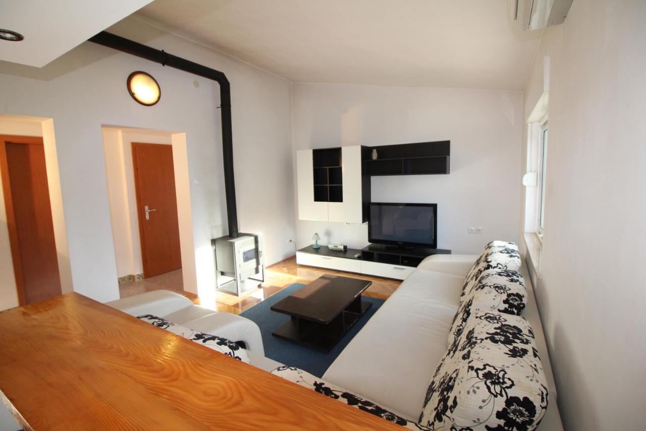 Apartment City Centre Free Parking 1&2 Floor มาคาร์สกา ภายนอก รูปภาพ